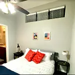 Private Bedroom Suite - Communal House Near Integris