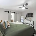 New Hummingbird Haven - Nw Okc, Billiards, Firepit