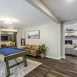 New Hummingbird Haven - Nw Okc, Billiards, Firepit