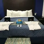 Budget Inn & Suites