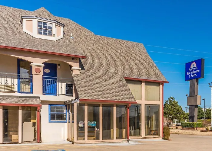 Econo Lodge Inn & Suites