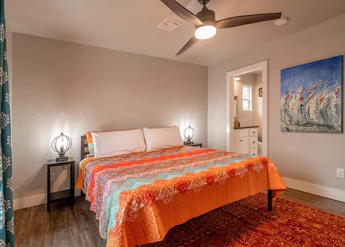 Plaza Pad Ii-Near Plaza District