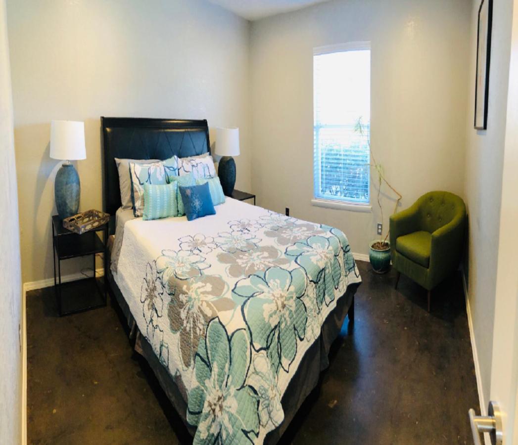 Ou-2 Bed 2 Bath Close To Ou Apartamento *