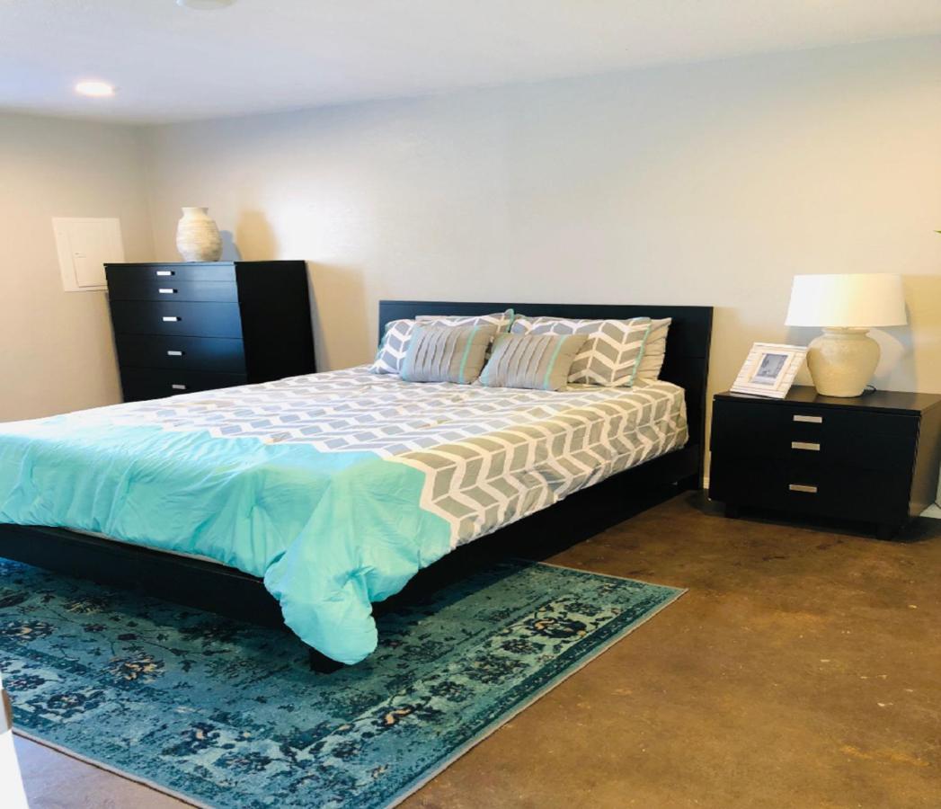 Ou-2 Bed 2 Bath Close To Ou Apartamento
