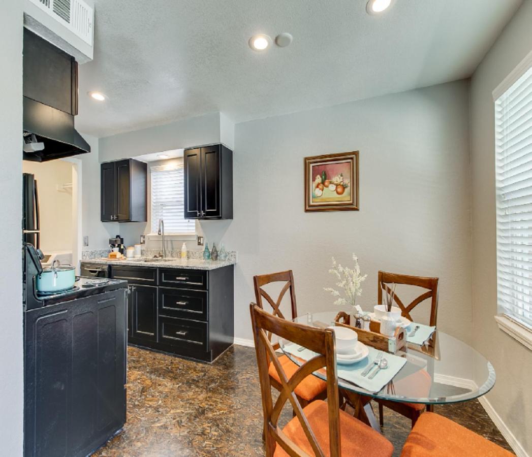 Evie's Campus-close 2 Bedroom Luxury *