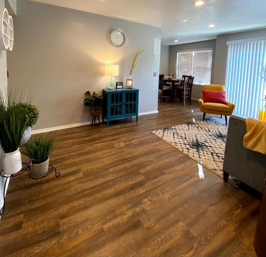 Evie's Campus-close 2 Bedroom Luxury Oklahoma City