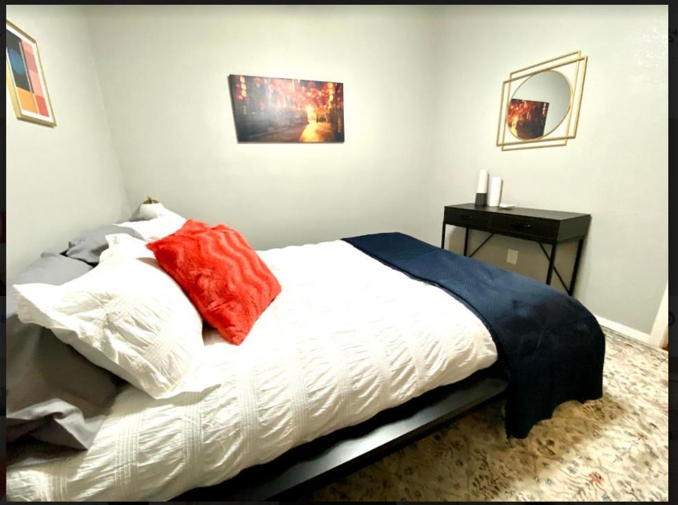 Private Bedroom - Communal House Near Integris *