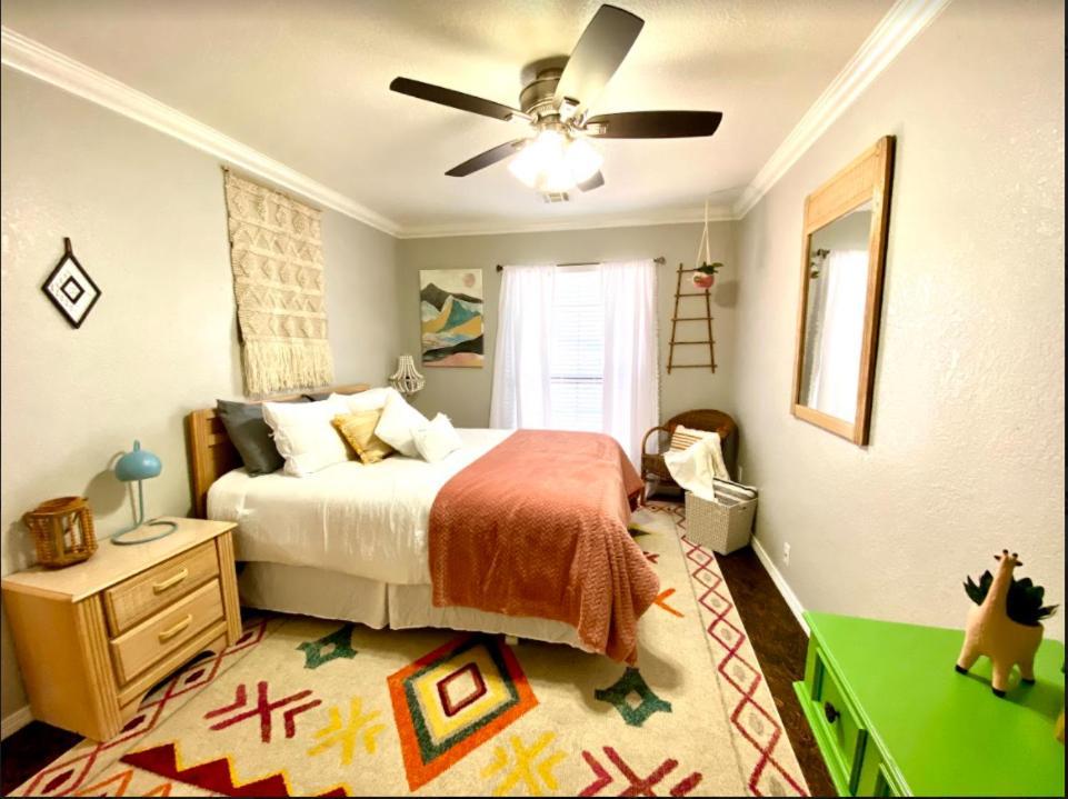 Private Bedroom - Communal House Near Integris Apartment Oklahoma City