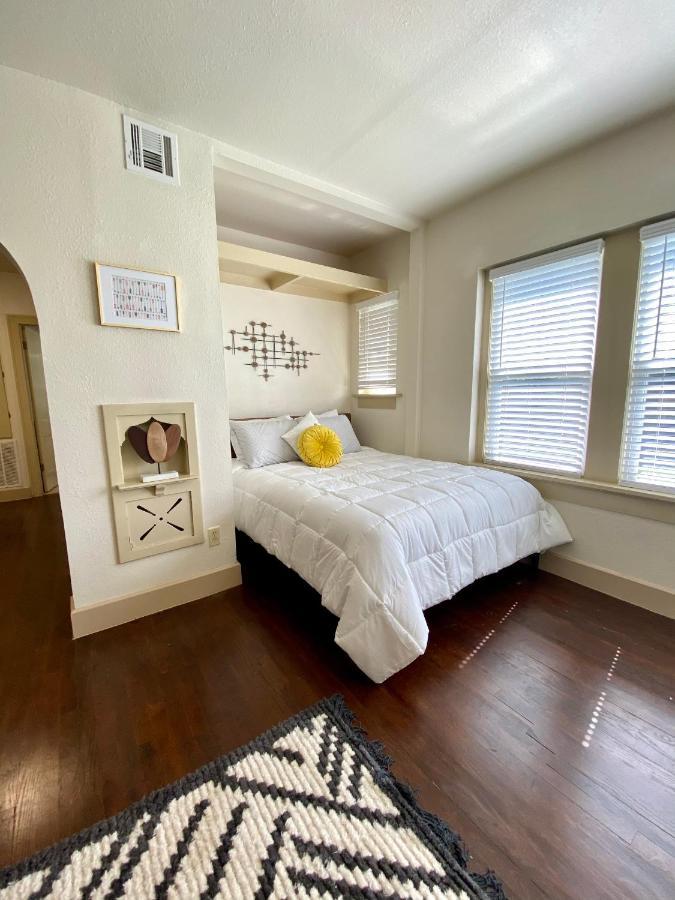 Bright Okc Midtown Studio-coolest Neighborhood *