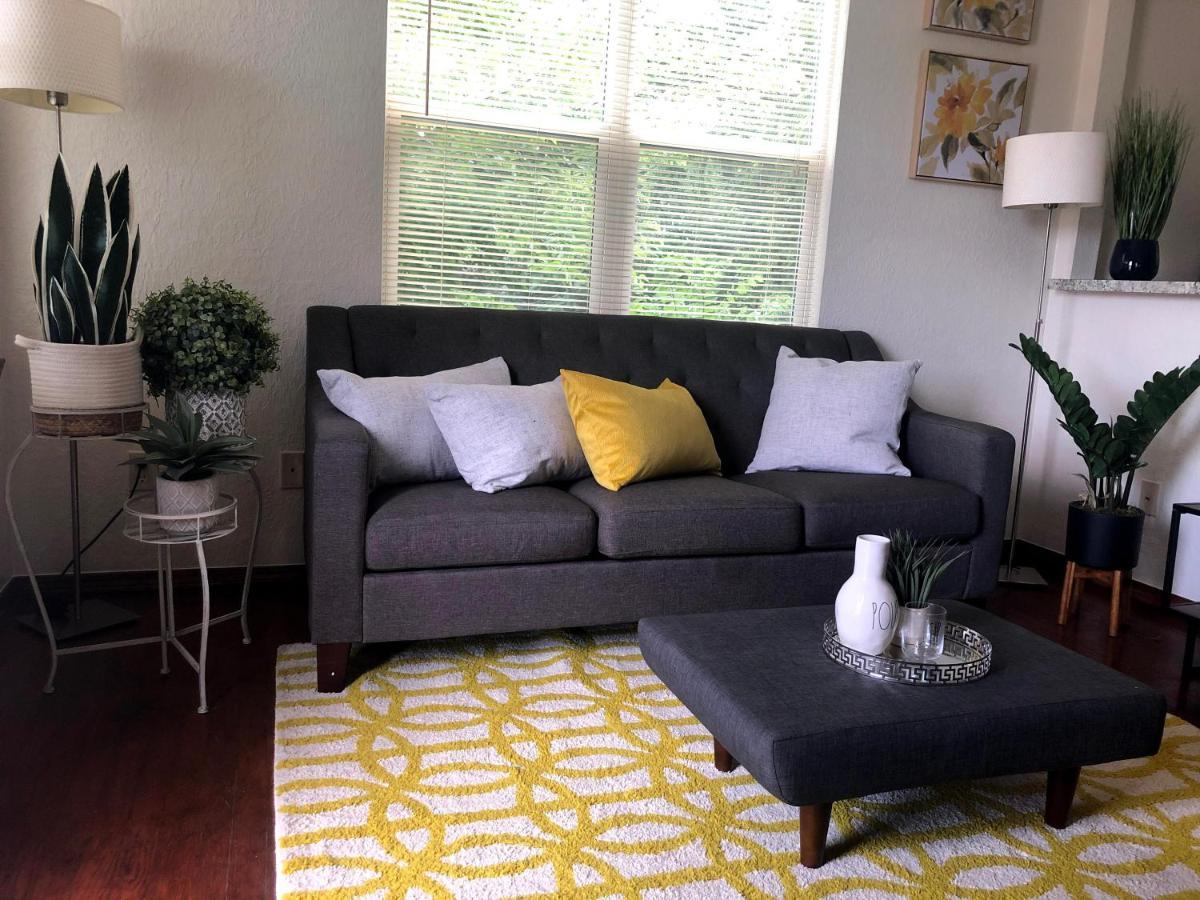 Apartment Ou-walk To Campus , Downtown ; Designer