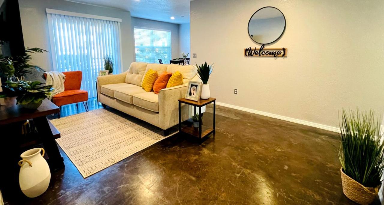 Evie's Campus-close 2 Bedroom Luxury *