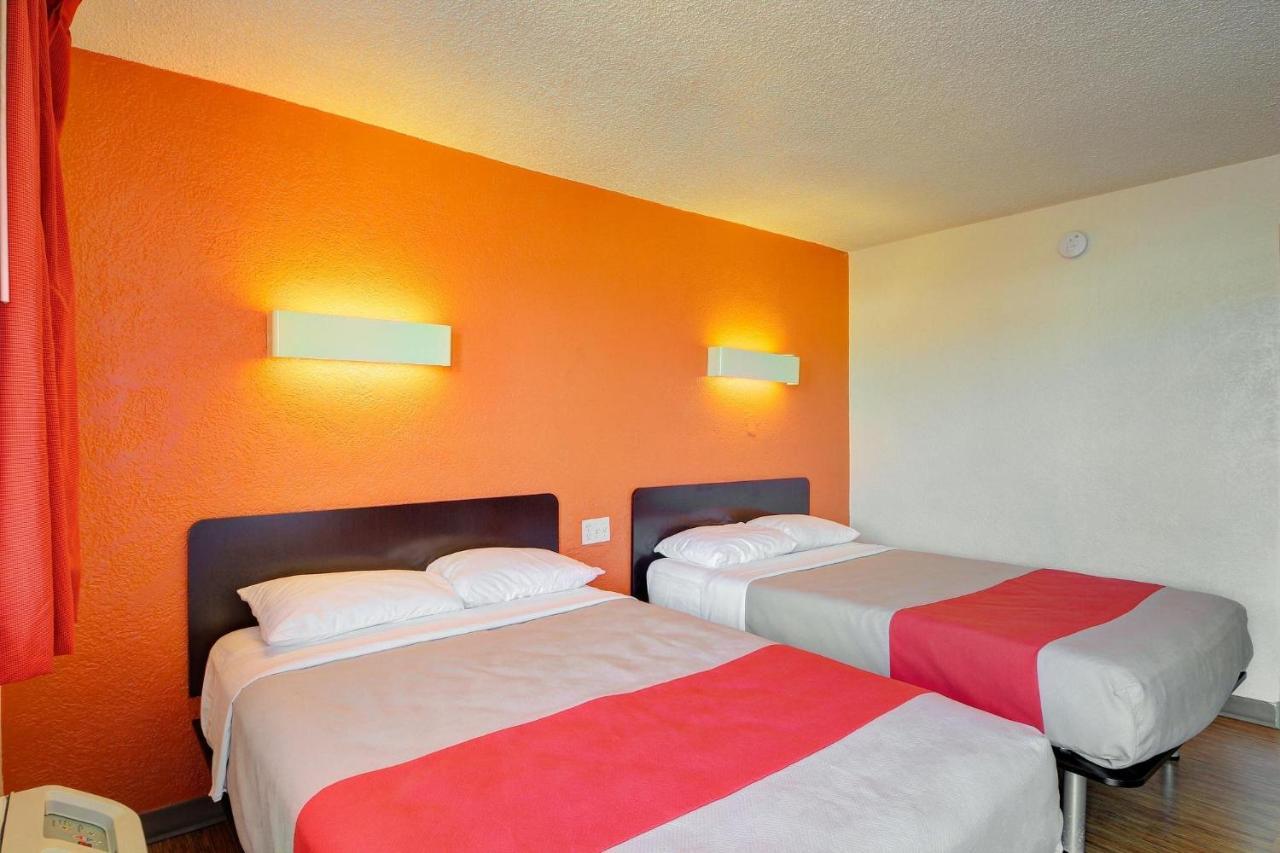 Hotel Economy Plus *
