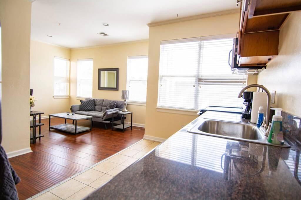 Uptown 23rd District Cozy 1bdr Walkable80 & Fast Wifi * Oklahoma City