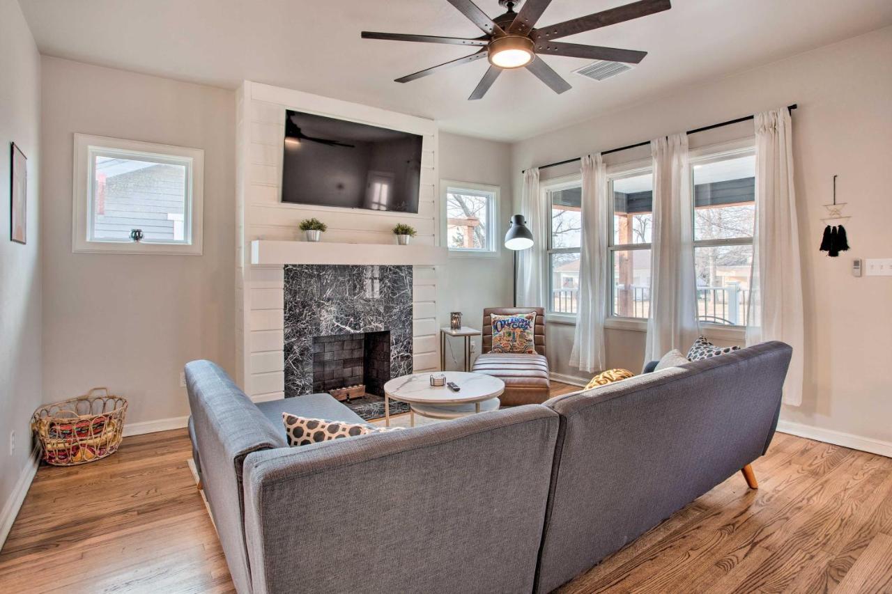 Charming Downtown With Updated Interior! Holiday home Oklahoma City