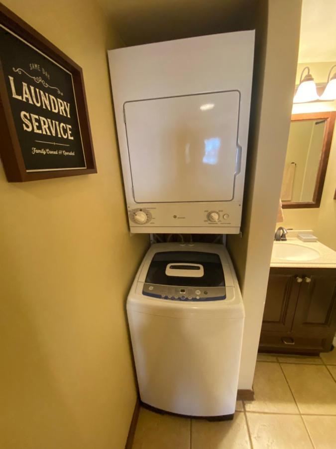 Great Lower Level 1-bedroom On Scenic Bluff Creek Park Oklahoma City