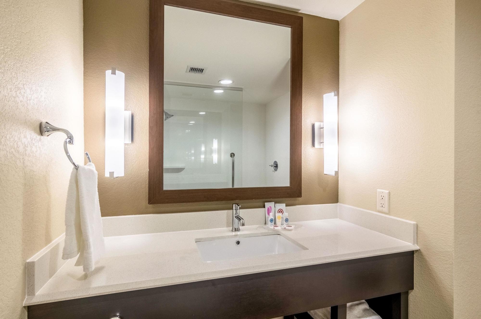 Comfort Fairgrounds West 3*