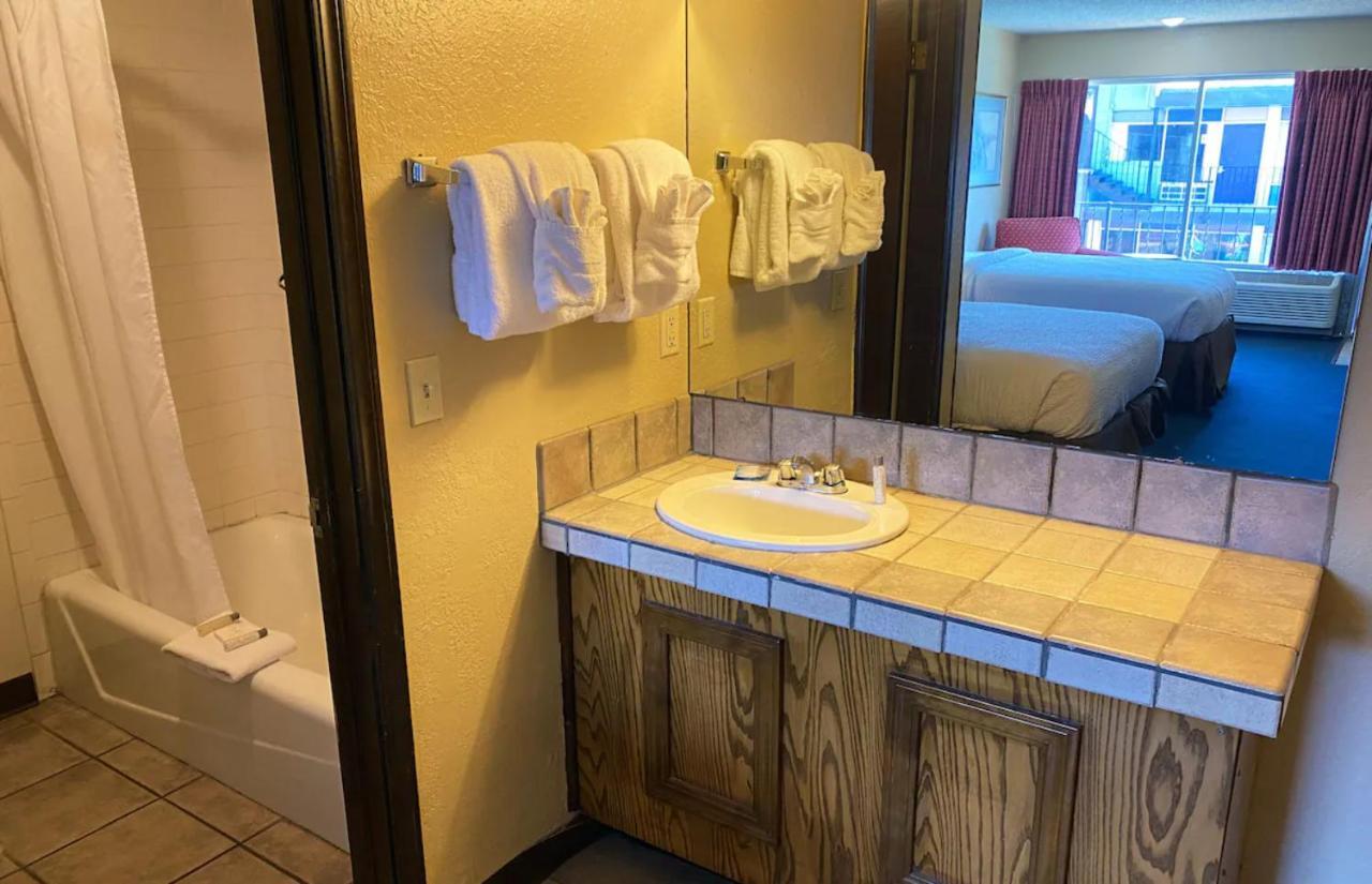 District City, I-44 By Oyo 3* Oklahoma City