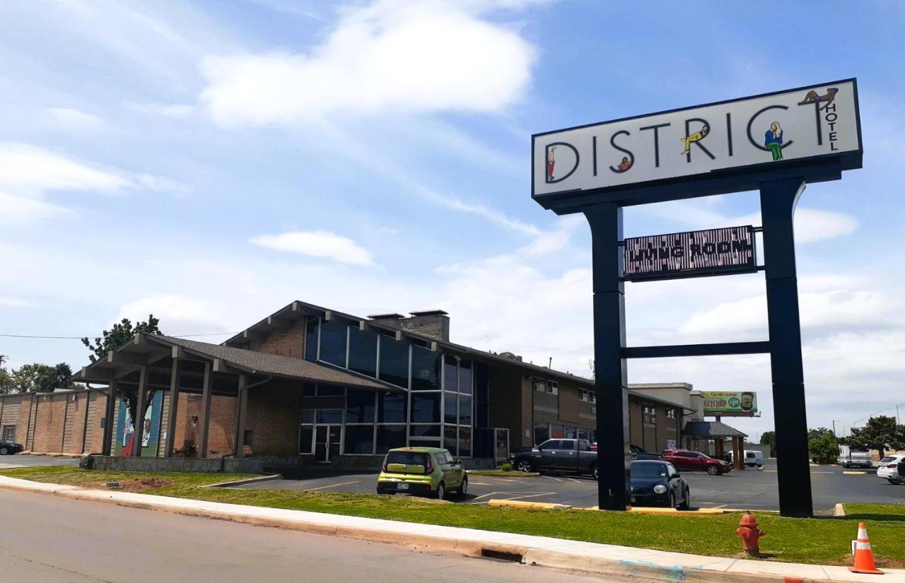 Hotel District City, I-44 By Oyo
