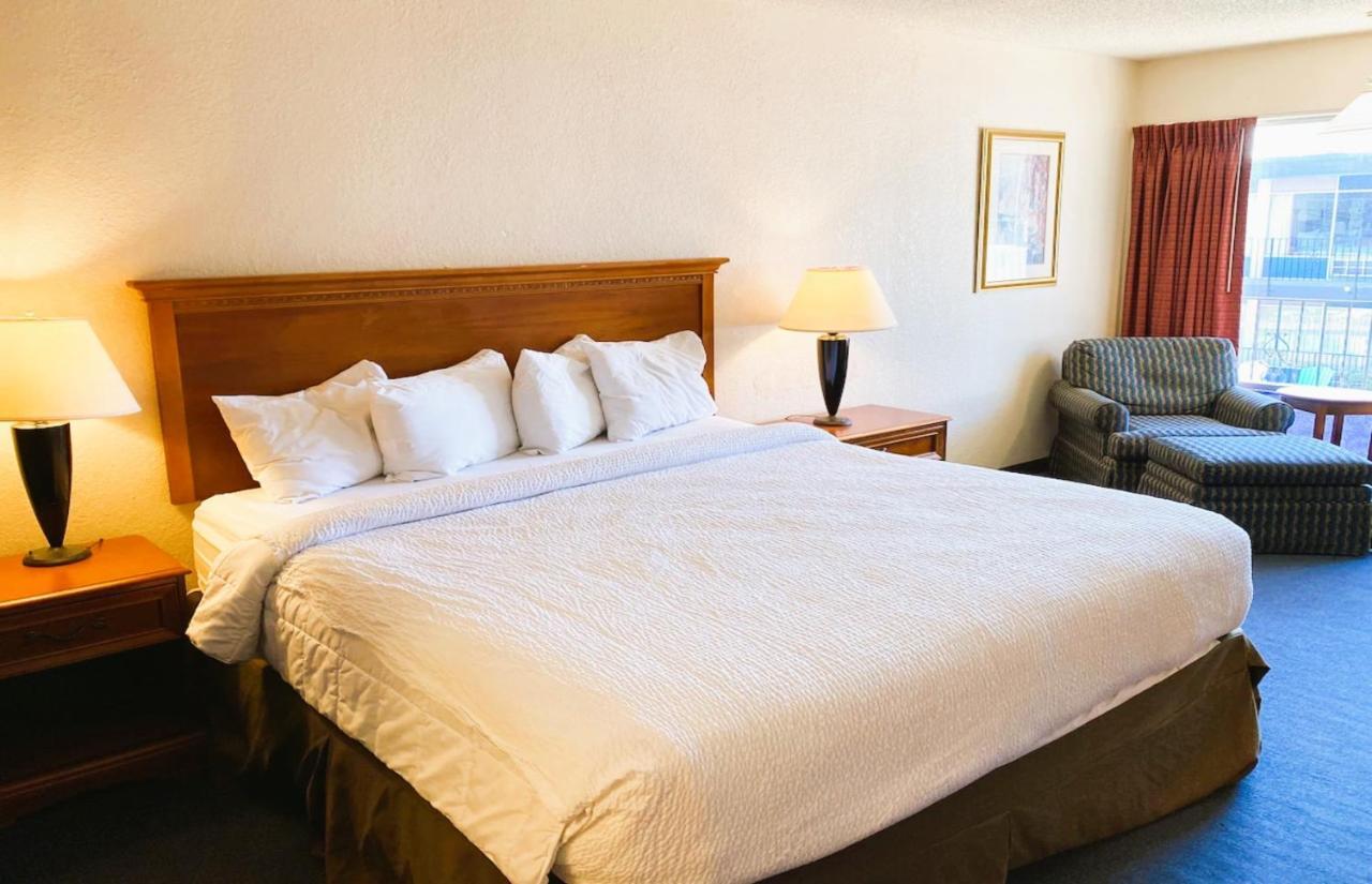 District City, I-44 By Oyo Hotel 3*