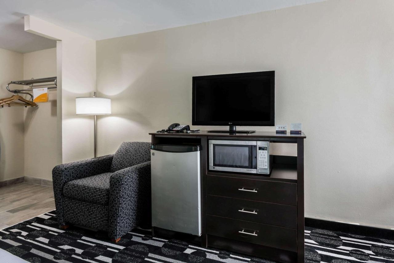 Baymont By Wyndham Bricktown