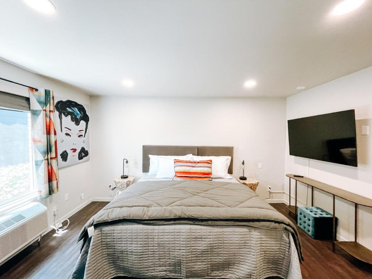 The Shay - Modern Apartment's In Okc's Vibrant Midtown District! Apartment