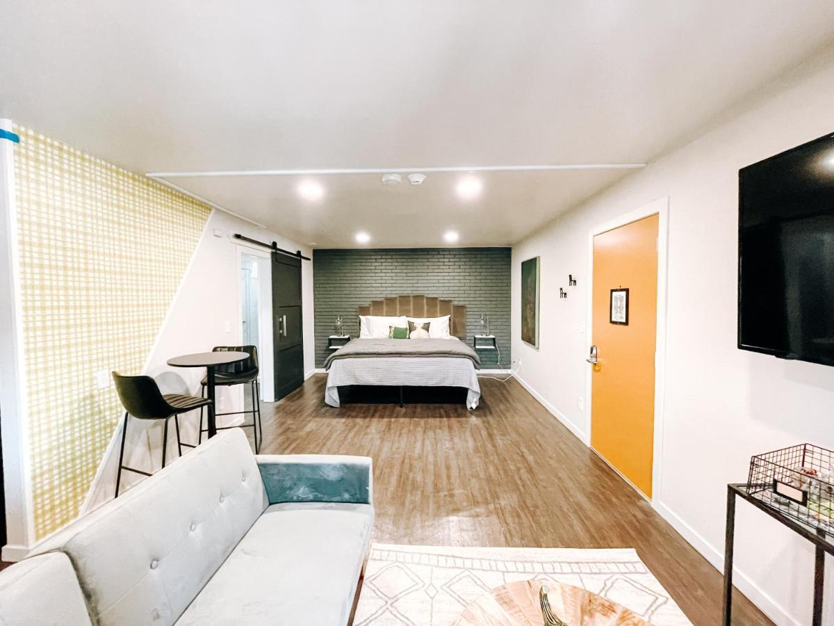 The Shay - Modern Apartment's In Okc's Vibrant Midtown District! Oklahoma City