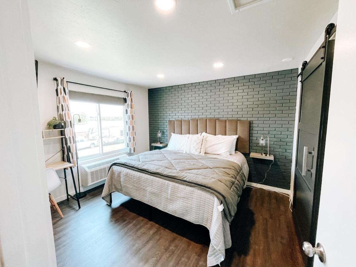 The Shay - Modern Apartment's In Okc's Vibrant Midtown District! *