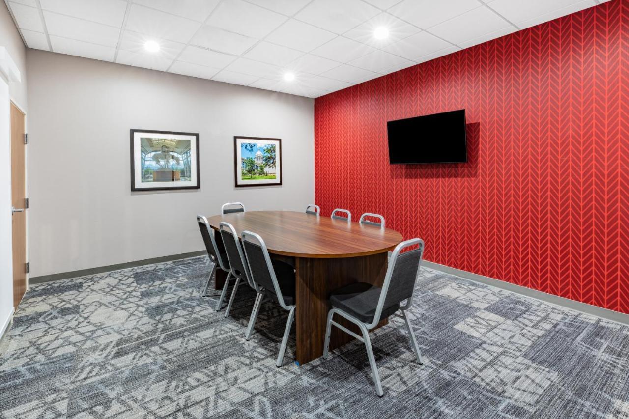 Hotel Hawthorn Extended By Wyndham Airport Oklahoma City