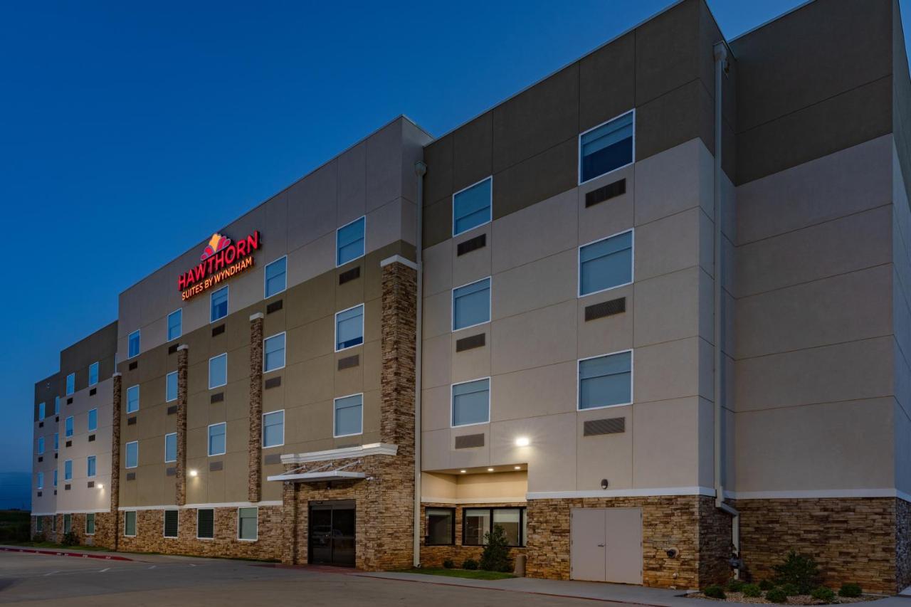 Hotel Hawthorn Extended By Wyndham Airport