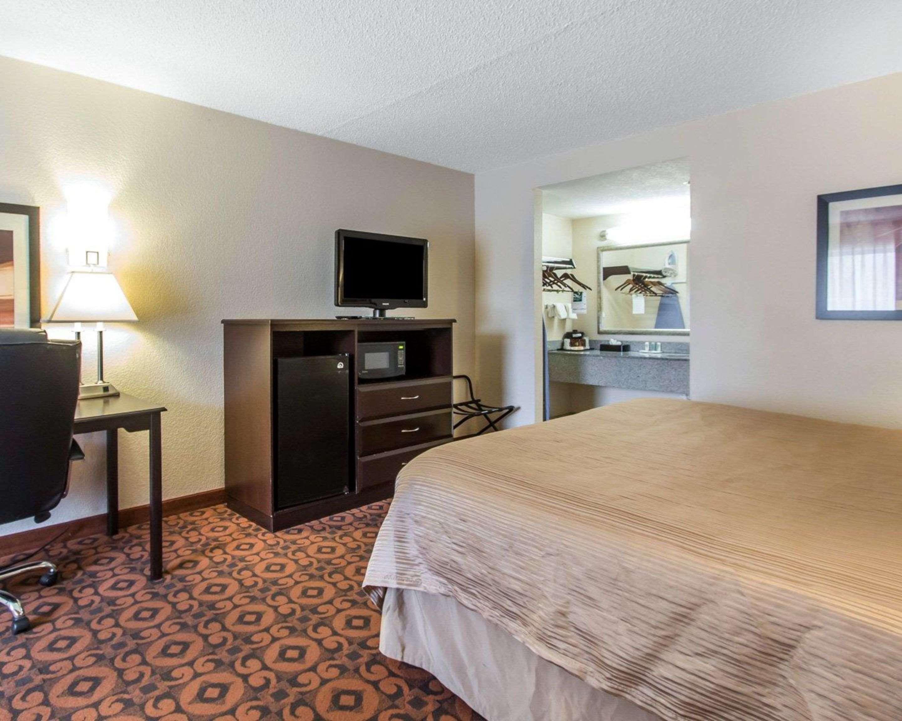 6 Ok Fairgrounds West Hotel 2*