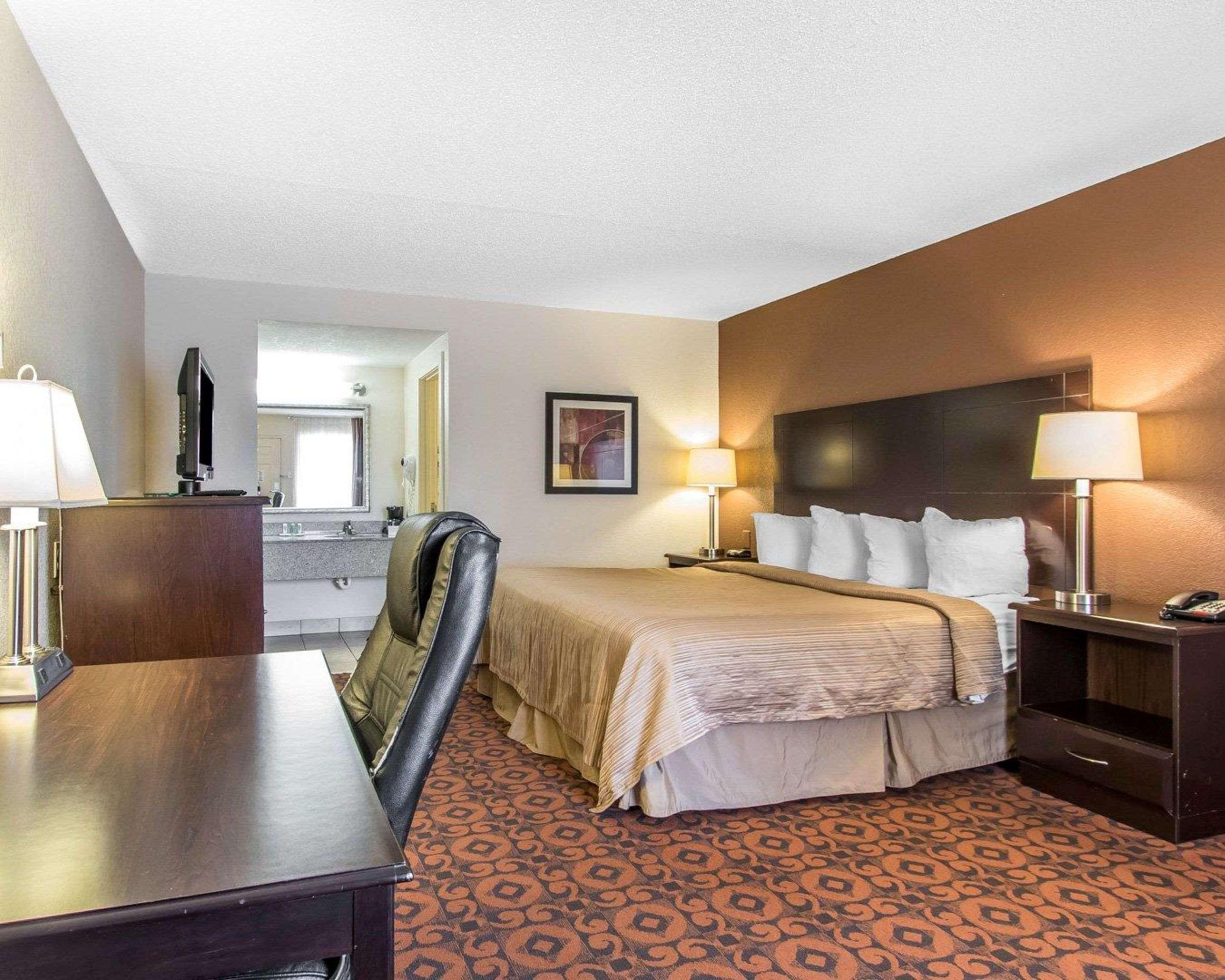 6 Ok Fairgrounds West Hotel 2*