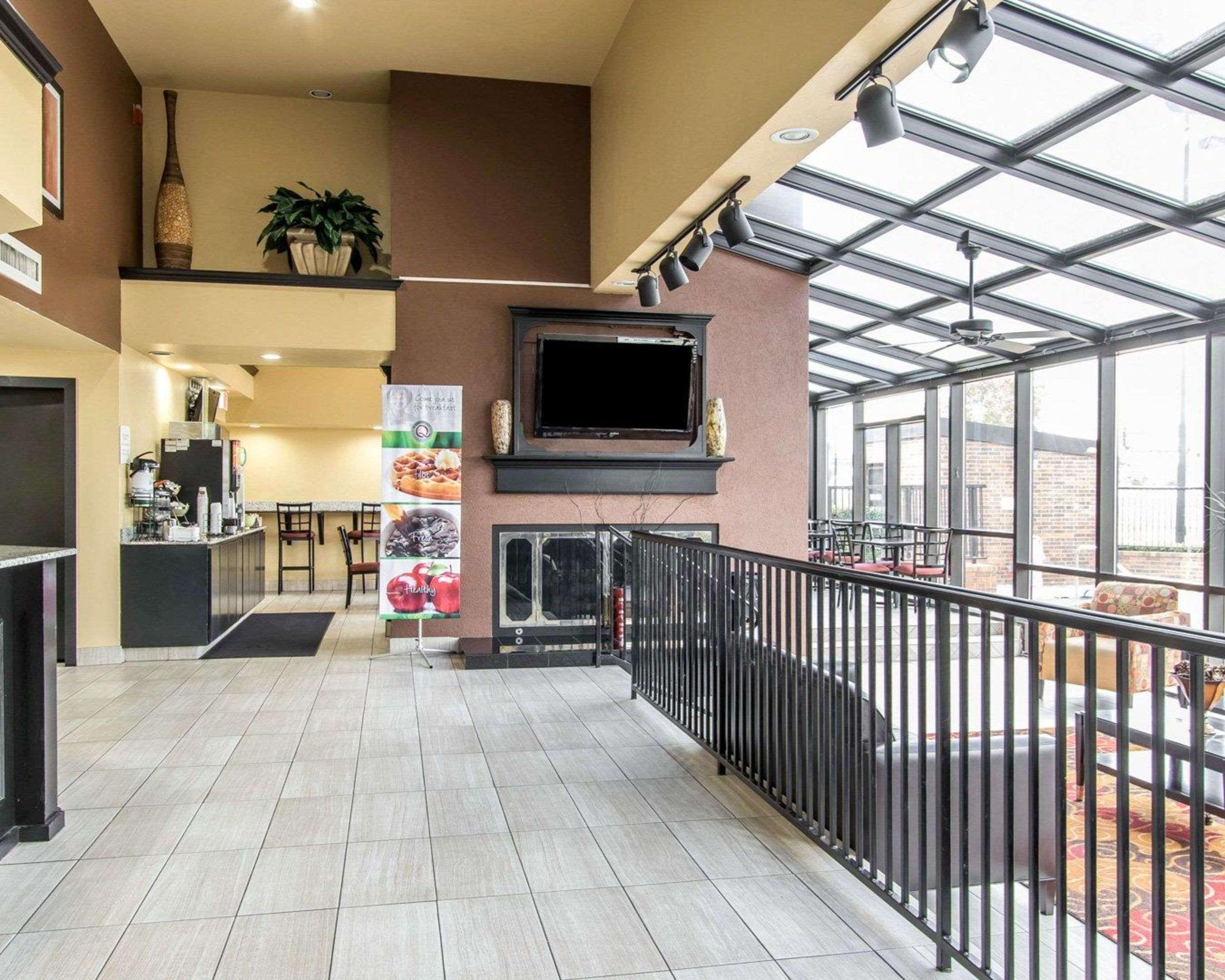 6 Ok Fairgrounds West Hotel 2*