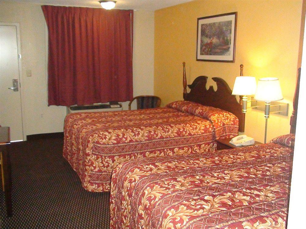 Lodge Econo Oklahoma City