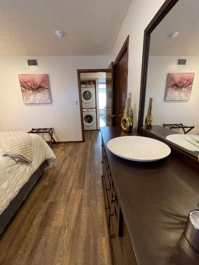 Ou-2 Bed 2 Bath Close To Ou