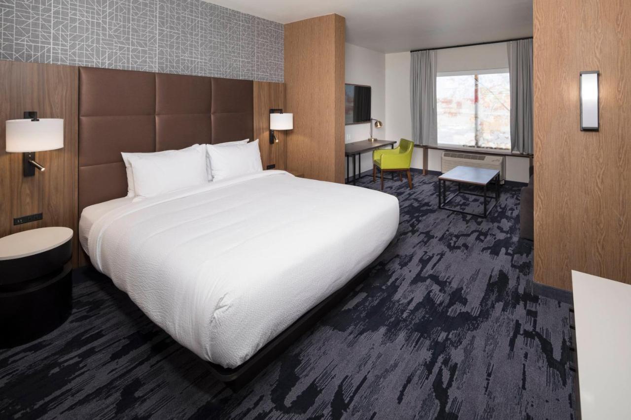 Hotel Fairfield & By Marriott Downtown 3*