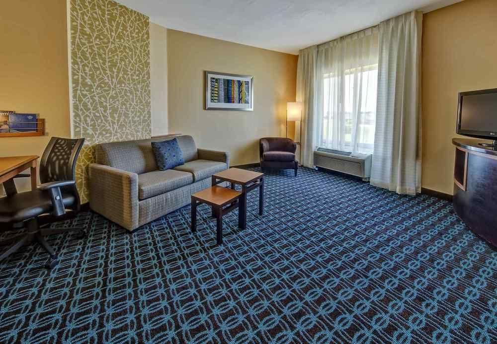 Fairfield & By Marriott Nw Expressway/warr Acres Oklahoma City