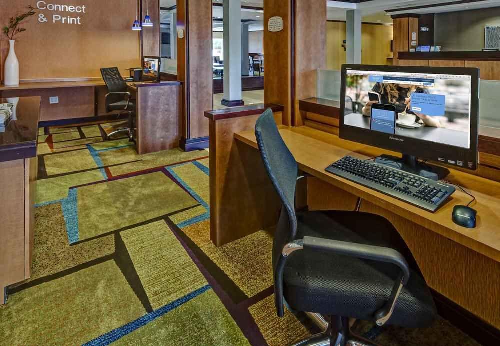 Fairfield & By Marriott Nw Expressway/warr Acres