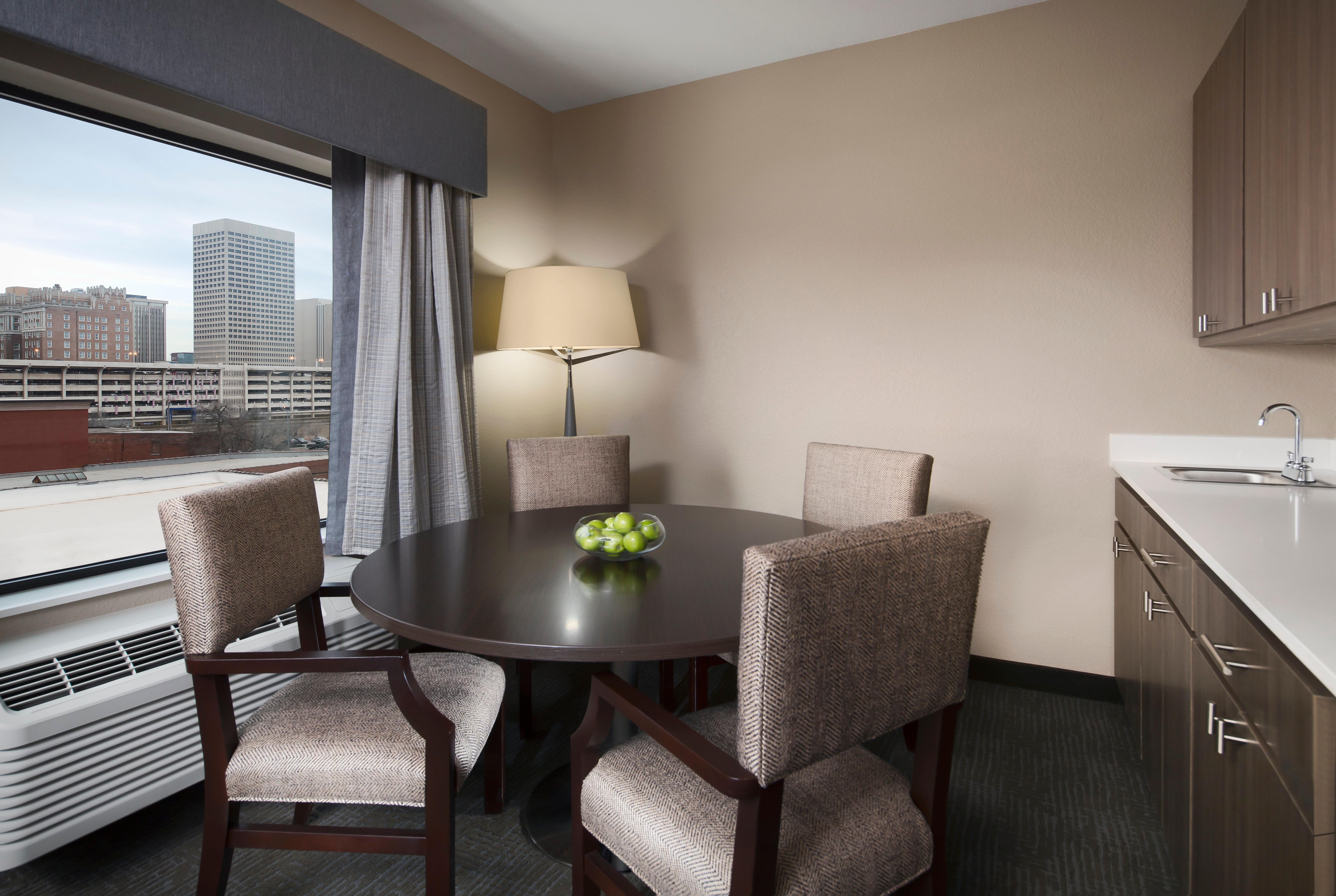 Express & Downtown - Bricktown By Ihg 3*