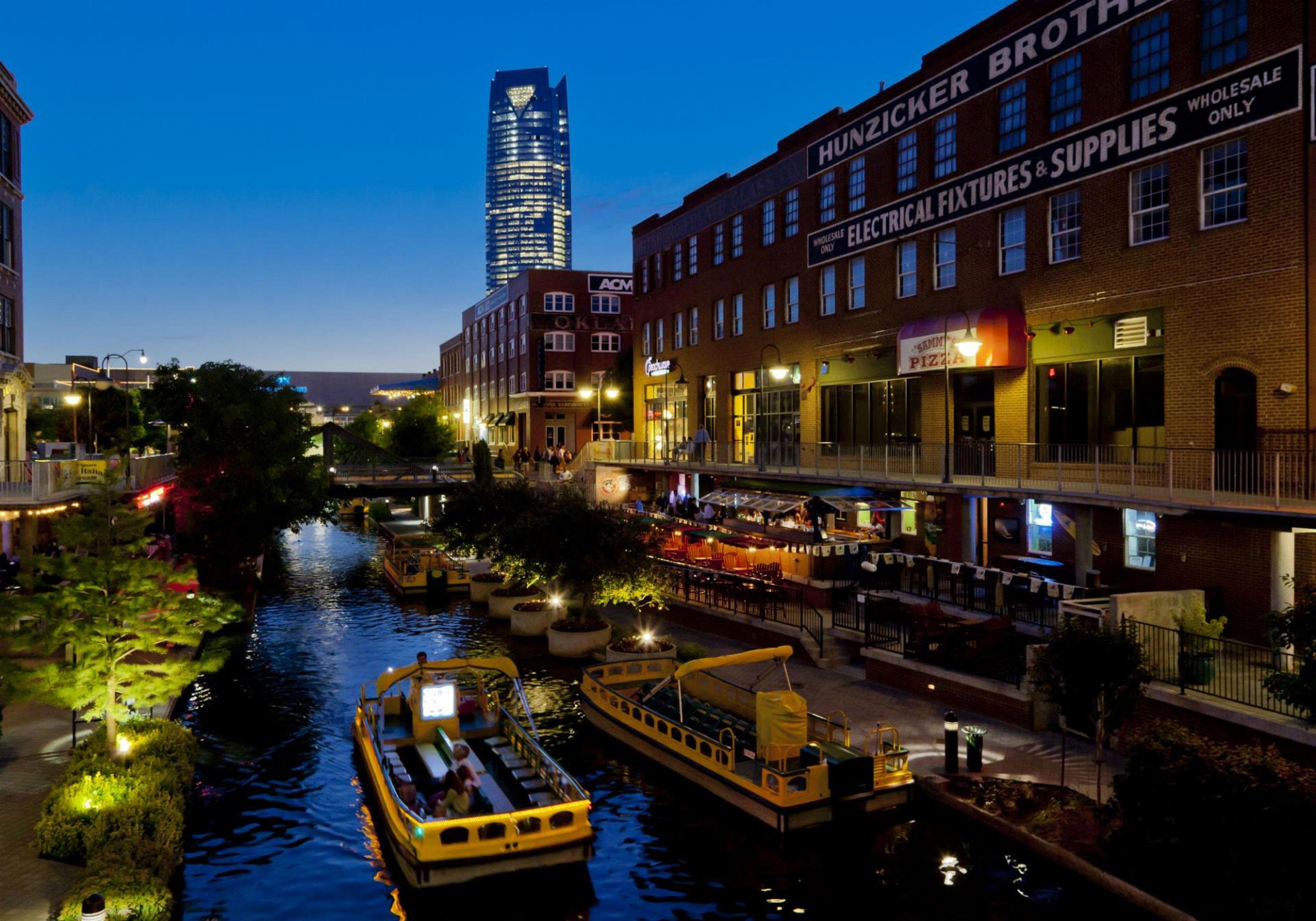 Express & Downtown - Bricktown By Ihg 3*