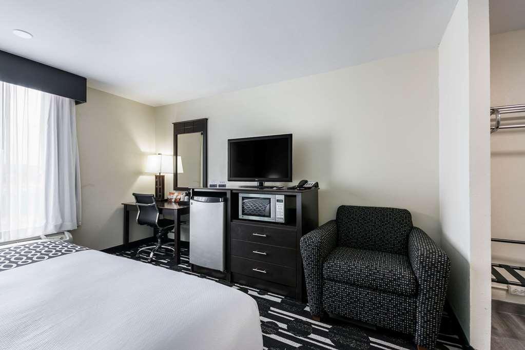 Baymont By Wyndham Bricktown *