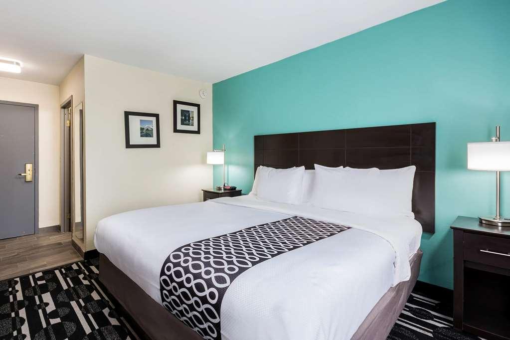 Baymont By Wyndham Bricktown