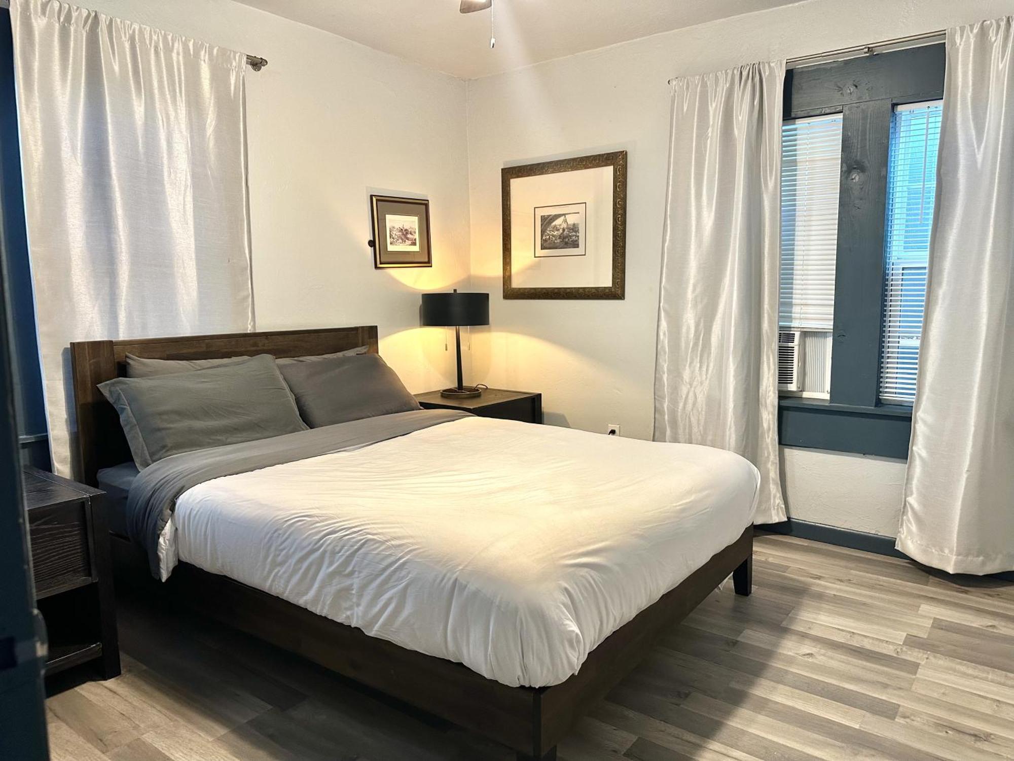 Cozy Winter Getaway With Garden 20-a Oklahoma City
