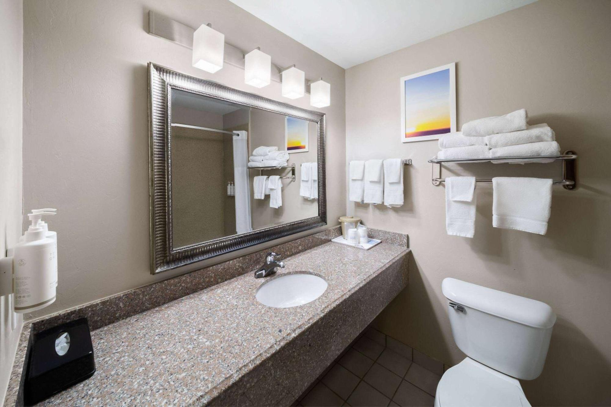 Hotel Days By Wyndham Oklahoma City