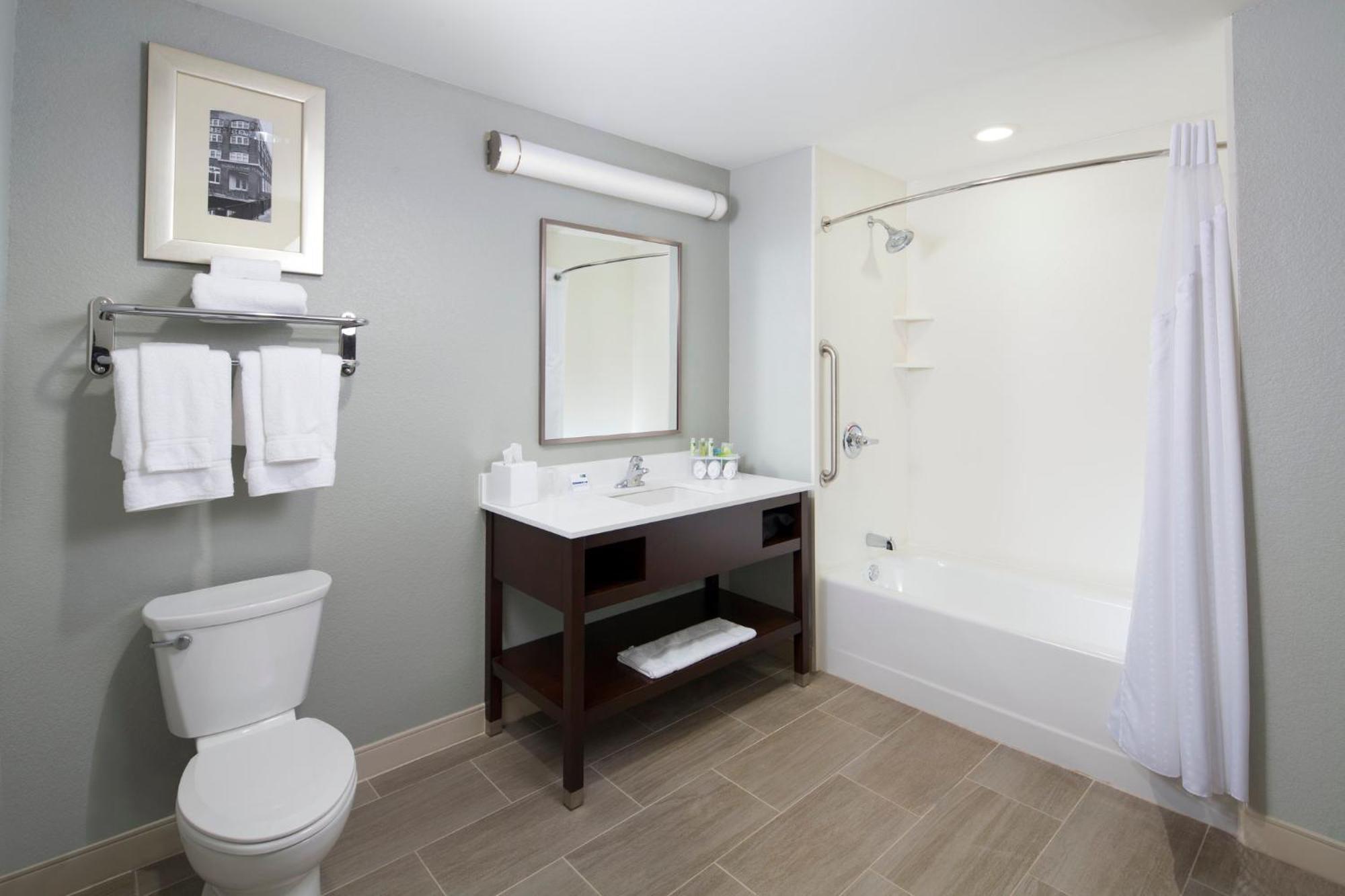 Express & Downtown - Bricktown By Ihg Hotel Oklahoma City