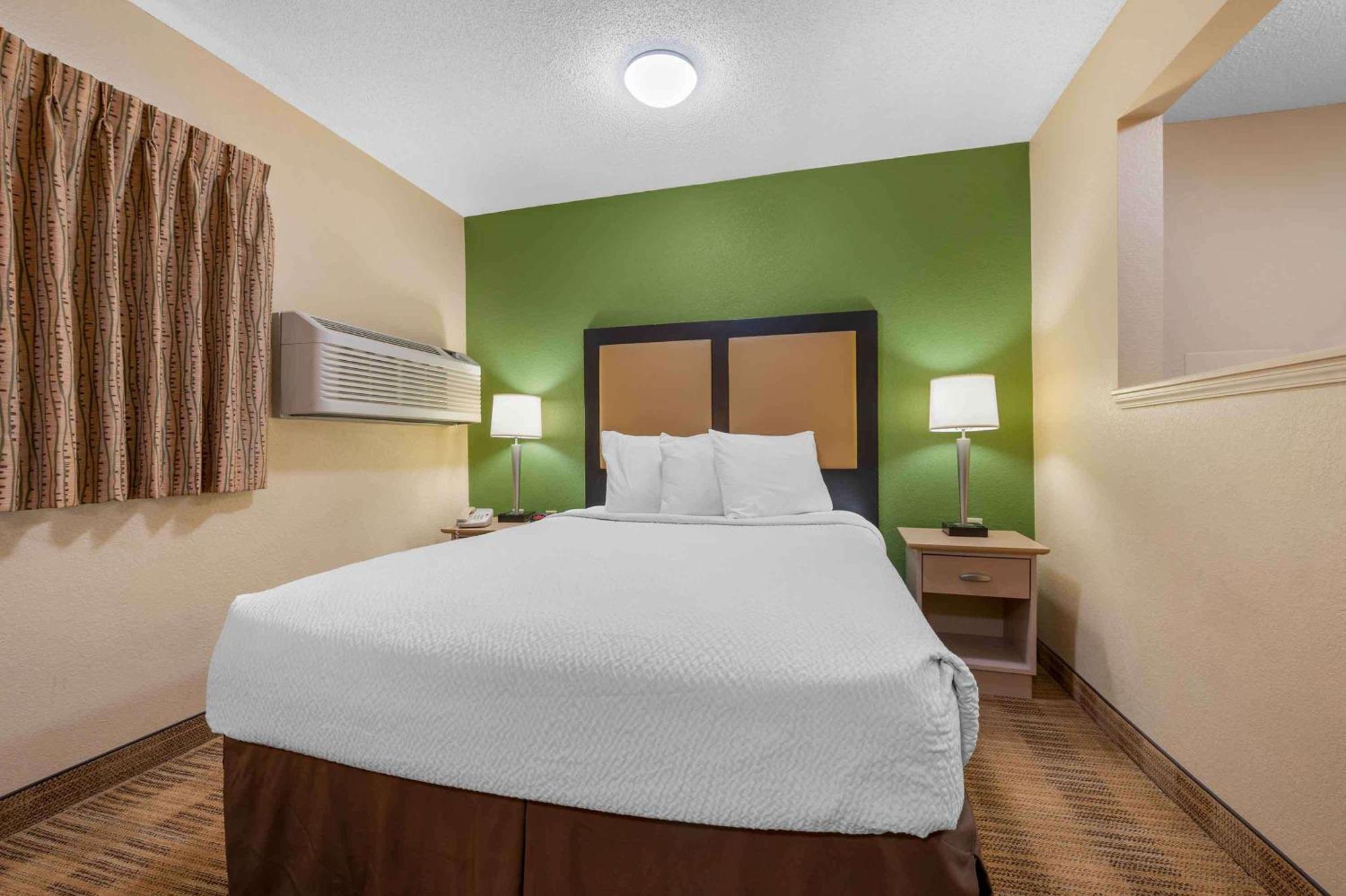Extended America - - Northwest Hotel