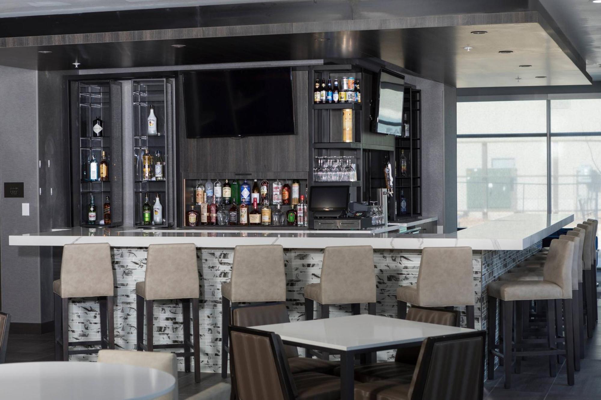 Fairfield & By Marriott Downtown Hotel Oklahoma City