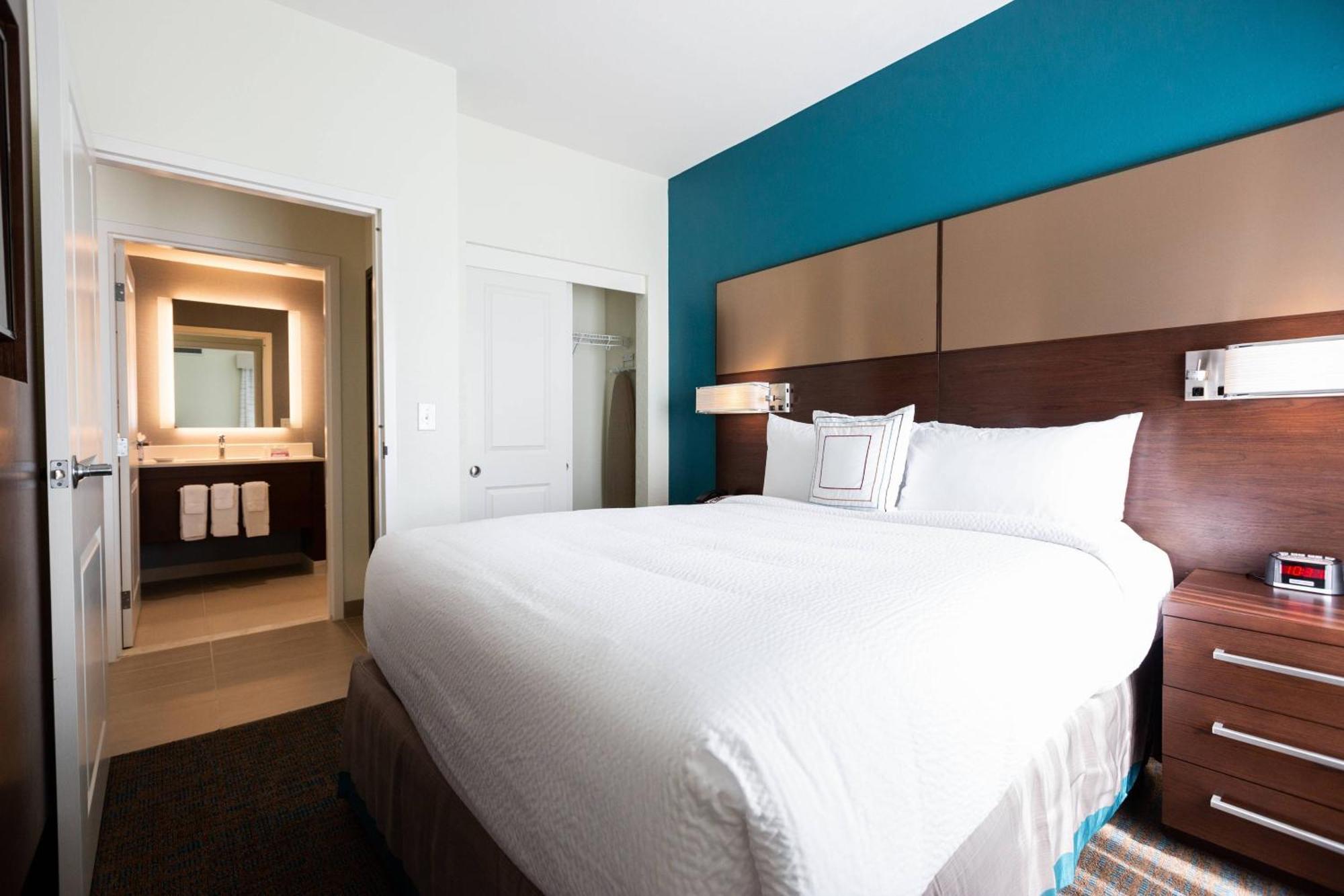 Hotel By Marriott Airport Oklahoma City