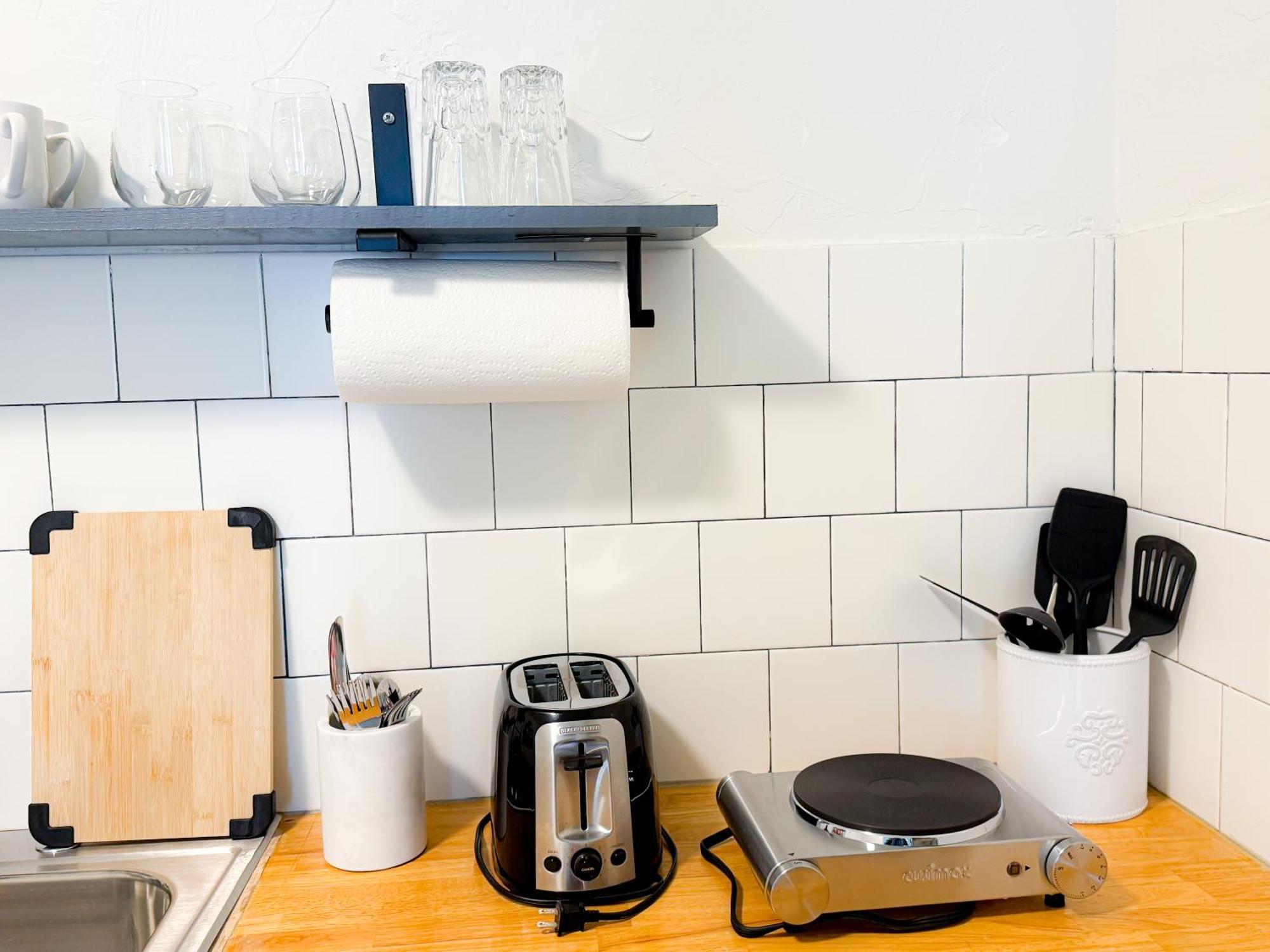 Chic 2br Retreat Near Paseo #31b *