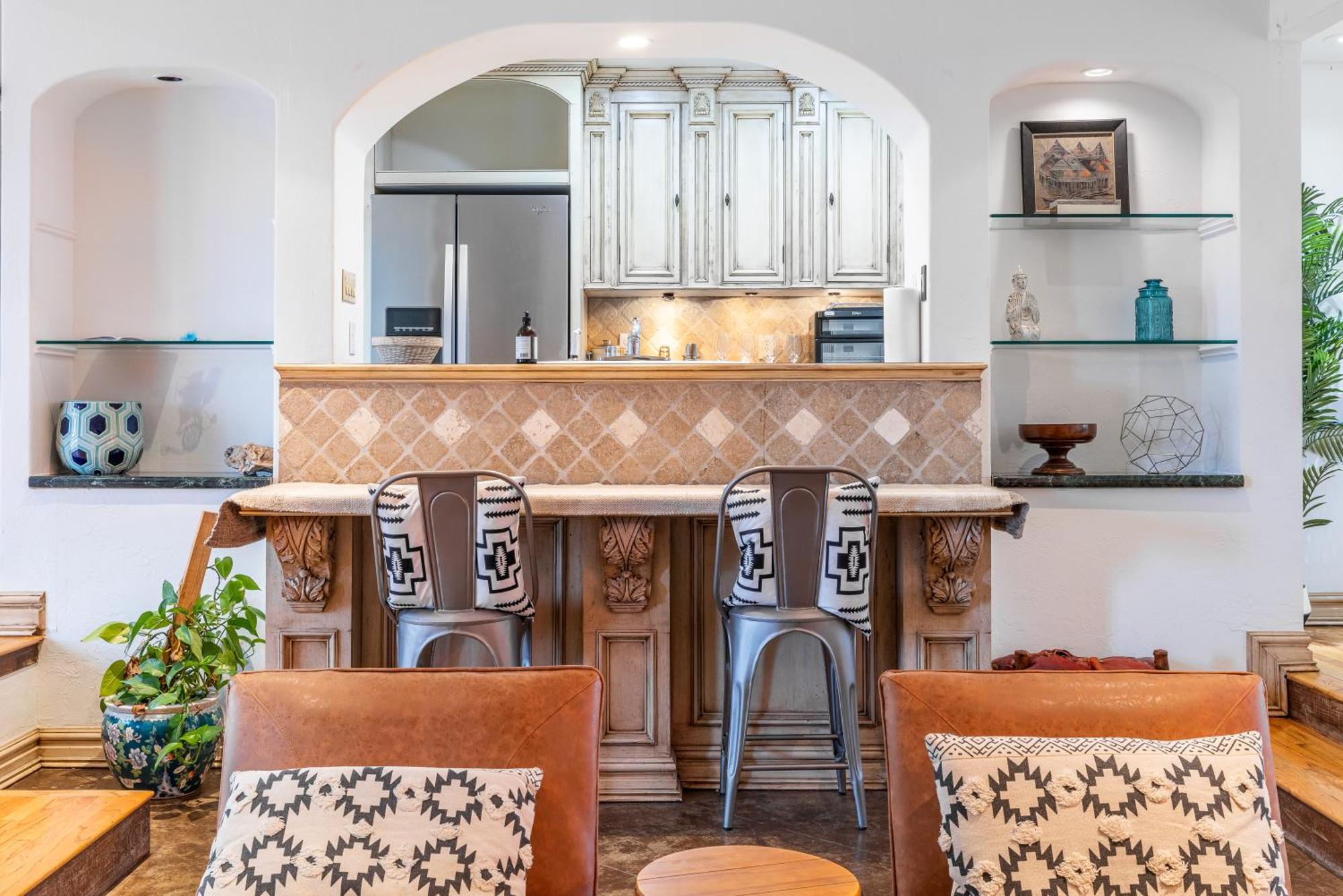 Paradise On Penn With Pool & Hot Tub Near Downtown Oklahoma City