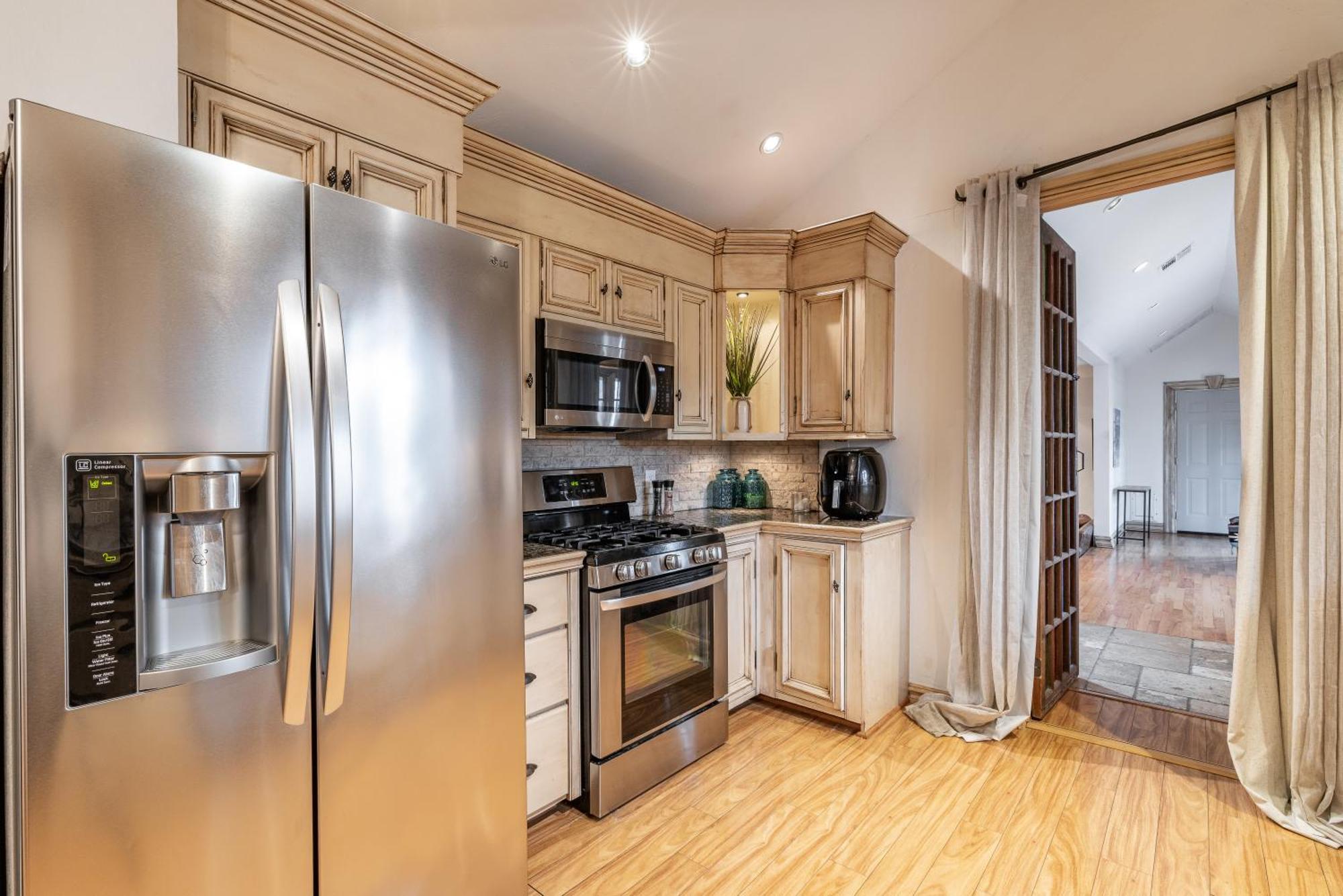 Holiday home Paradise On Penn With Pool & Hot Tub Near Downtown